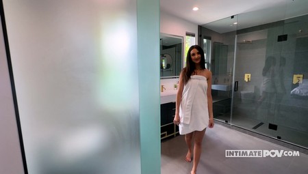 23 10 21 Eliza Ibarra And Sahara Skye Lets Pretend Were Strangers