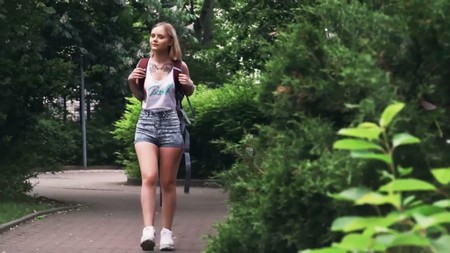 21 07 29 Ariana Van X