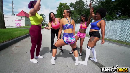 2022 03 28 Kelsis Juicy Ass