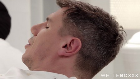 25 10 12 Yasmina Khan