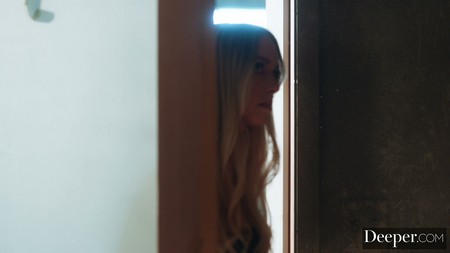 Deeper 25 02 27 Khloe Kapri