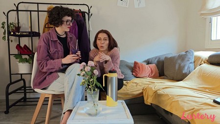 E1939 Anna And Nina Movers And Shakers