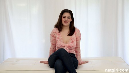 NetGirl 25 11 26 Ellie